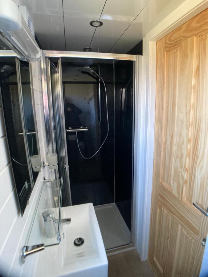 The Cedar Tiny House Villa Coldingham Eksteriør bilde