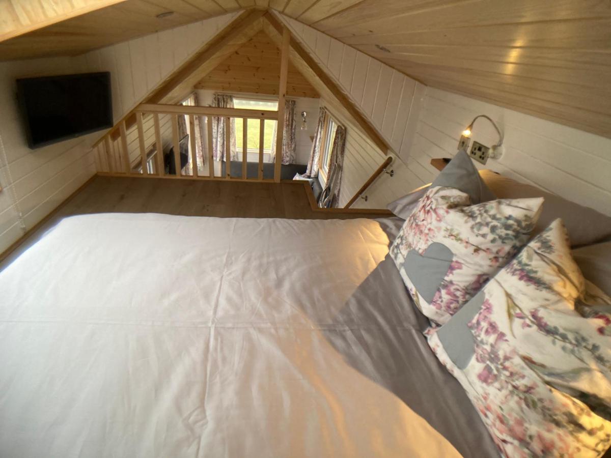 The Cedar Tiny House Villa Coldingham Eksteriør bilde