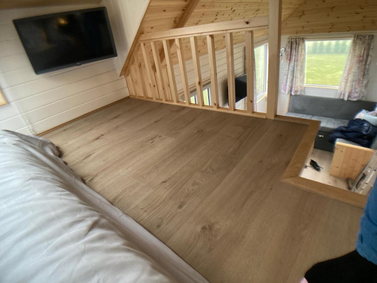 The Cedar Tiny House Villa Coldingham Eksteriør bilde