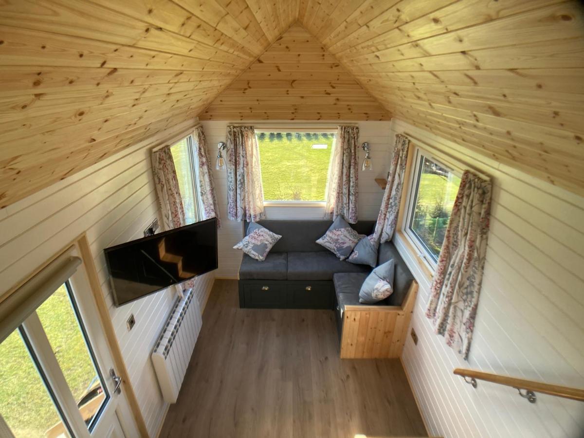 The Cedar Tiny House Villa Coldingham Eksteriør bilde
