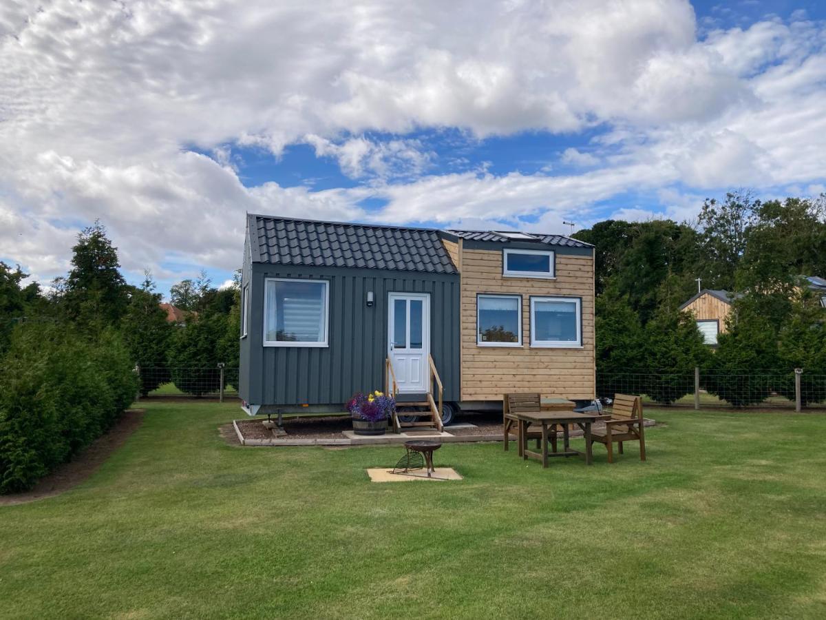 The Cedar Tiny House Villa Coldingham Eksteriør bilde